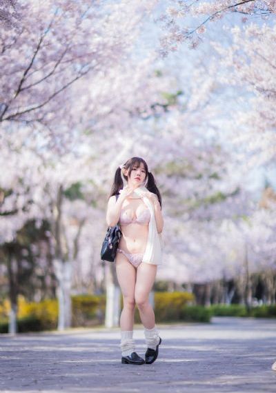 保险女王和他的商业秘密