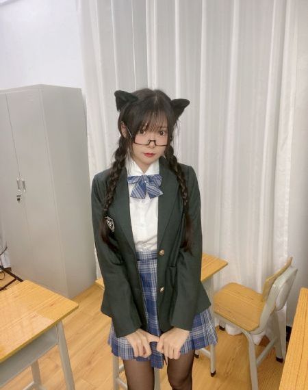 图书馆的女朋友免费看